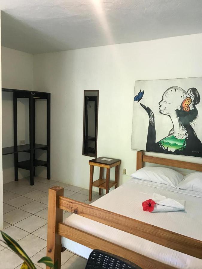 Sunshine Hotel リトル・コーン島 エクステリア 写真