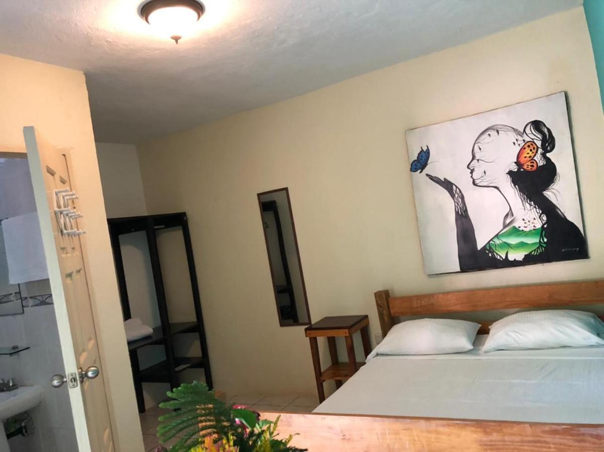 Sunshine Hotel リトル・コーン島 エクステリア 写真